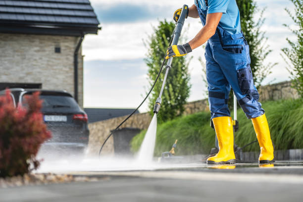 Best Window and Screen Pressure Cleaning in Saukville, WI